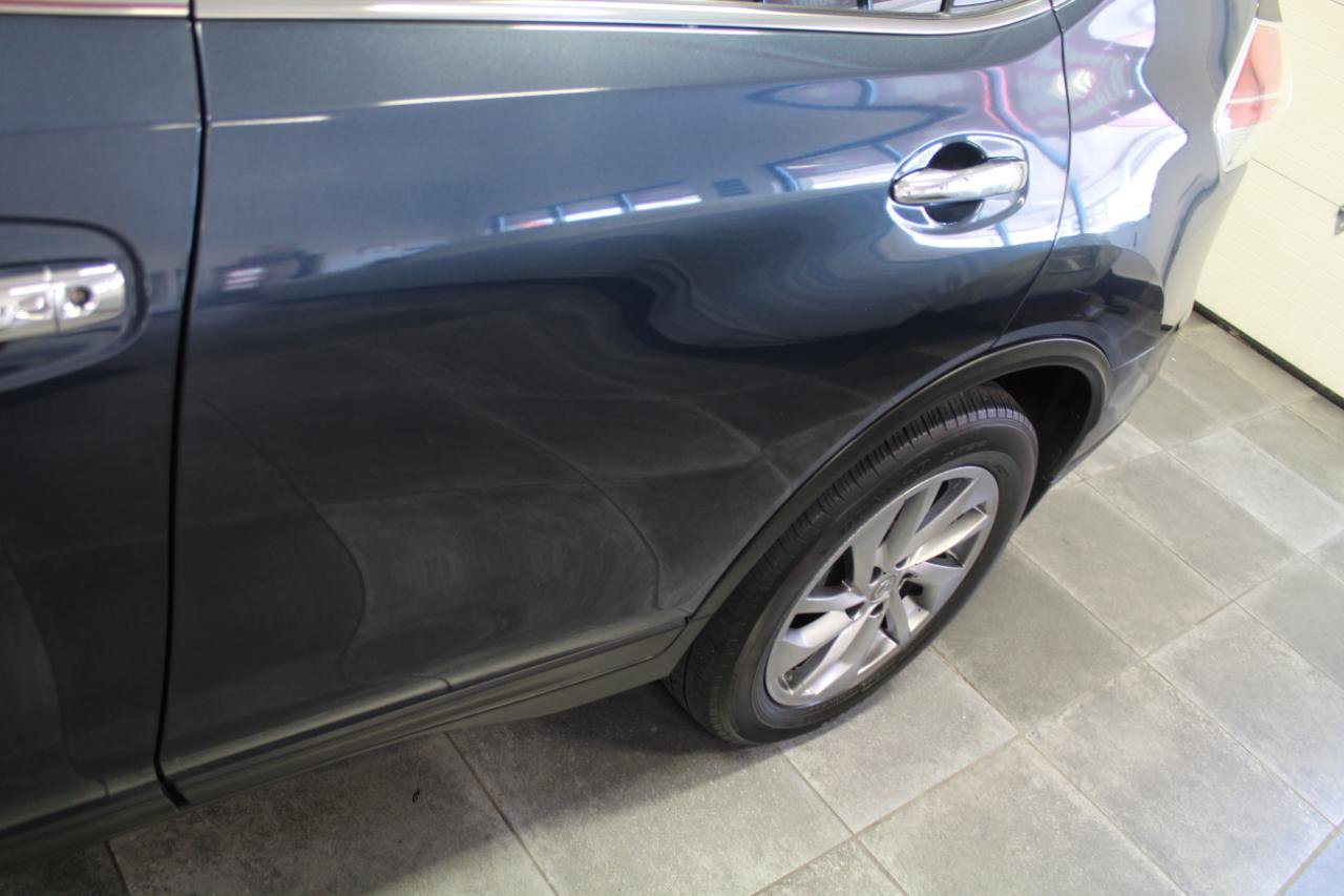 Used 2015 Nissan Rogue SL w/ SL Premium Package AWD/4WD image 37