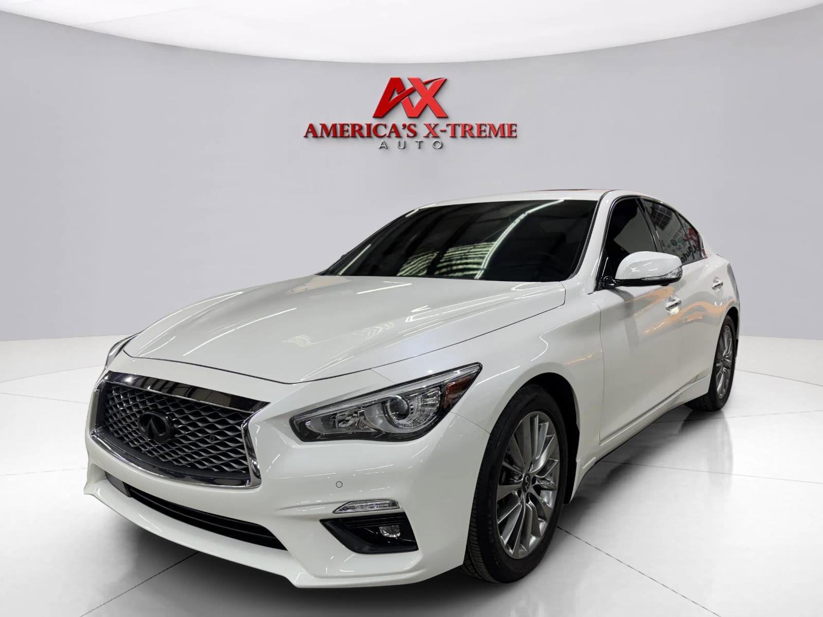 Used 2024 INFINITI Q50 Luxe w/ Cargo Package RWD image 3
