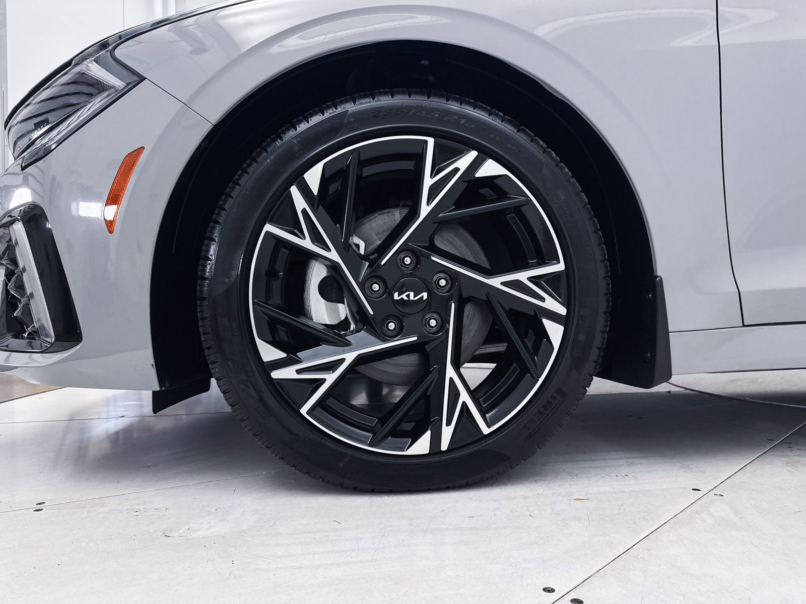 Used 2025 Kia K5 GT-Line w/ GT-Line Premium Package image 17