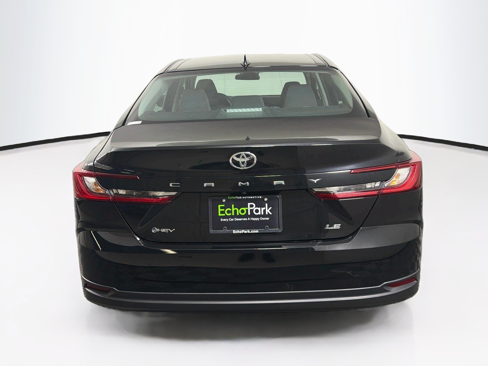 Used 2025 Toyota Camry LE FWD image 7
