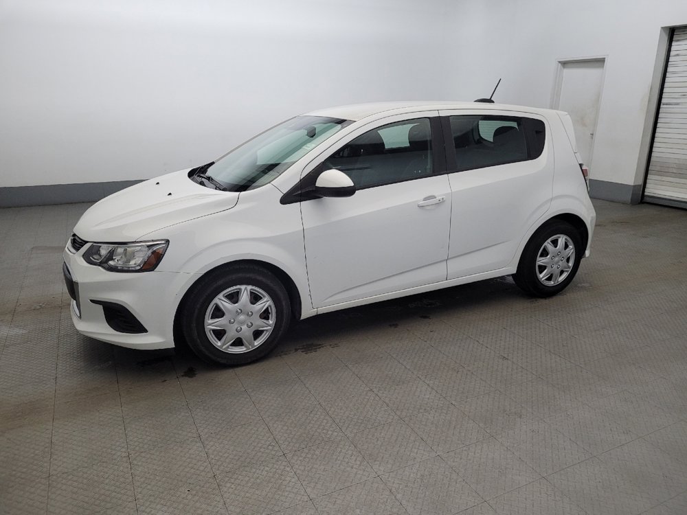 Used 2020 Chevrolet Sonic LT image 2