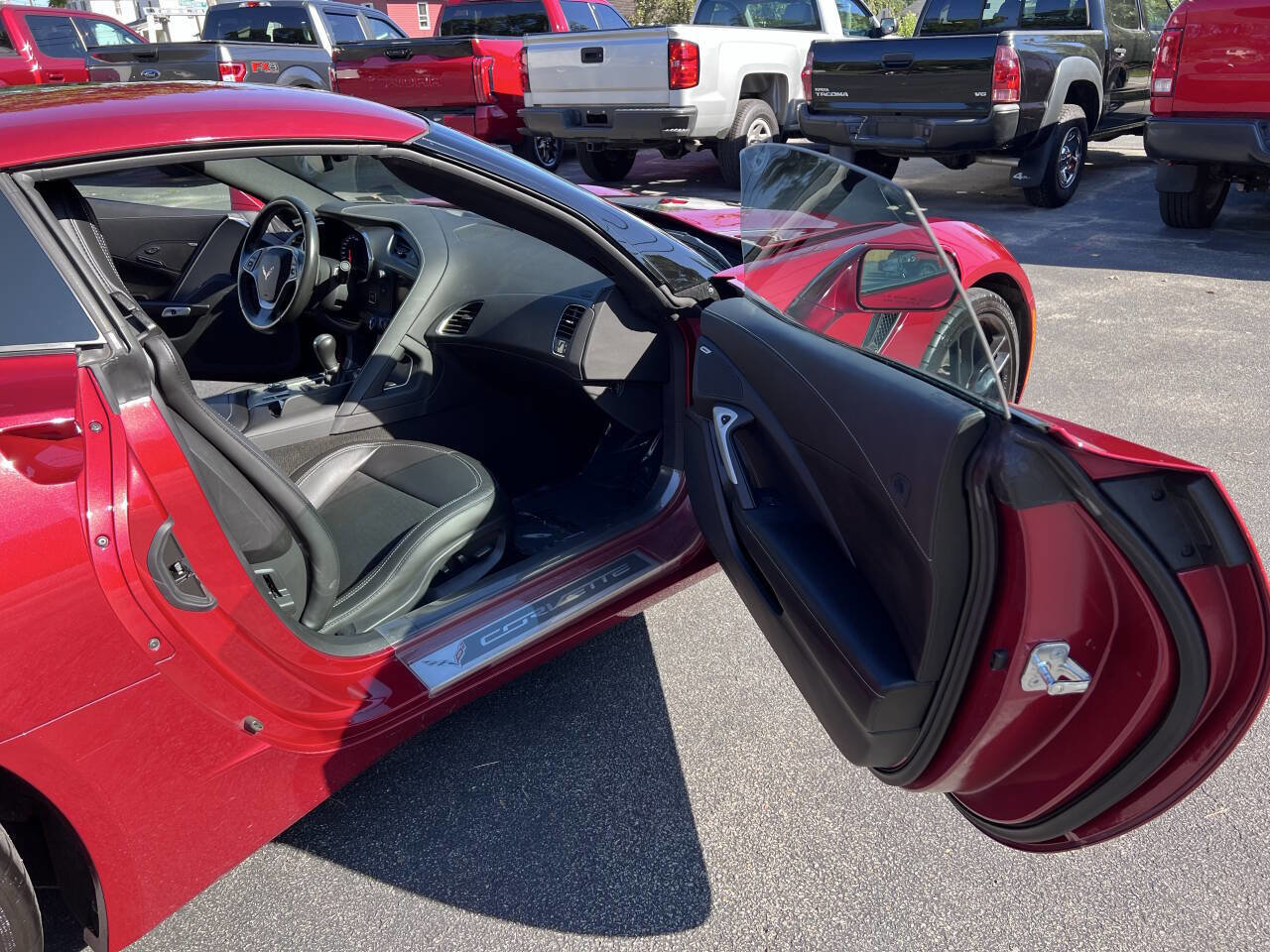 Used 2015 Chevrolet Corvette Stingray Coupe w/ 2LT Preferred Equipment Group image 25