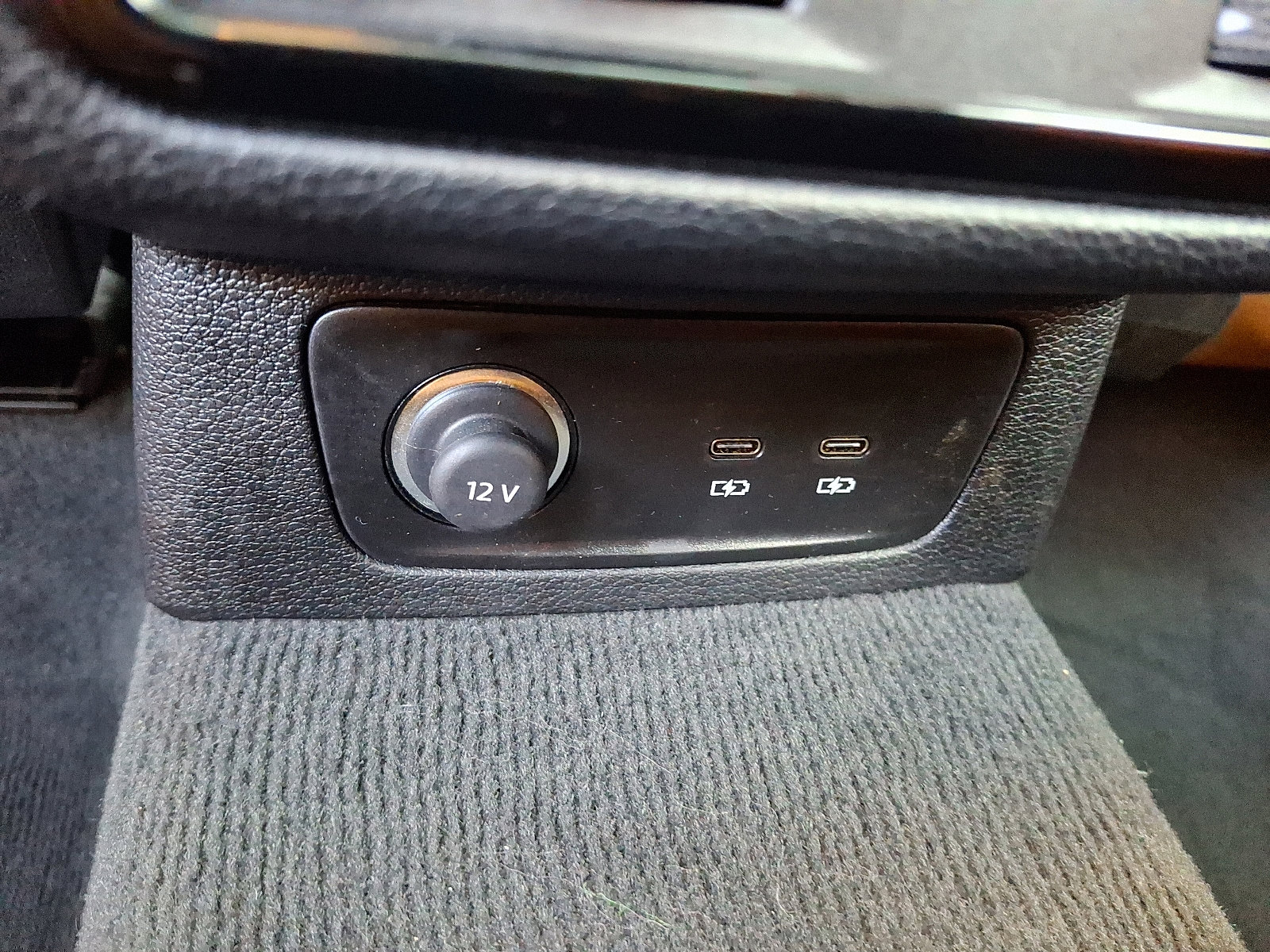 Certified 2025 Audi Q3 2.0T Premium Plus w/ Premium Plus Package image 11