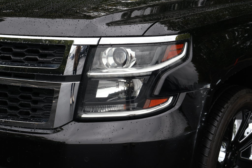 Certified 2018 Chevrolet Tahoe LT AWD/4WD image 3