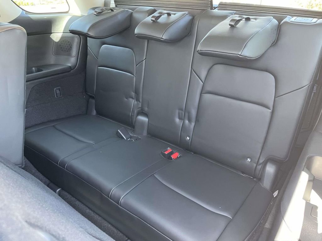 Used 2025 Nissan Pathfinder Platinum w/ Cargo Package AWD/4WD image 11