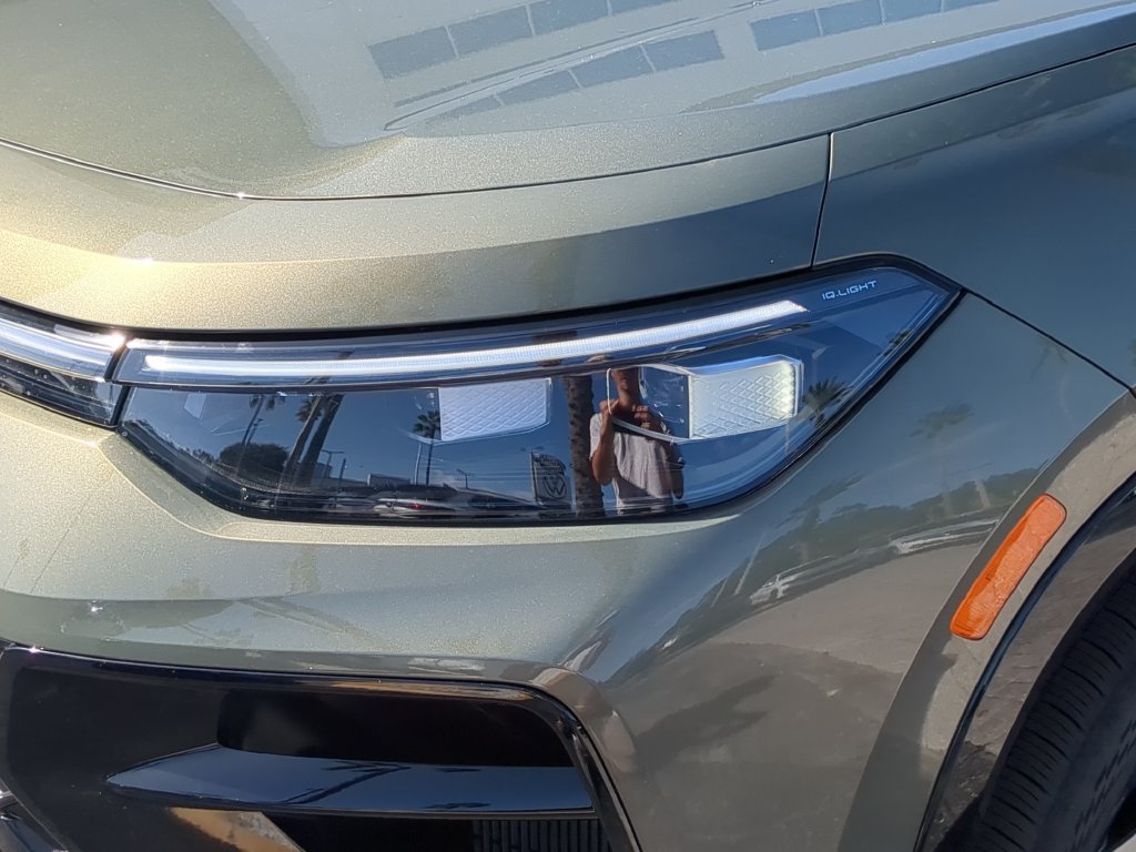 New 2027 Volkswagen Tiguan SEL R-Line AWD/4WD image 6