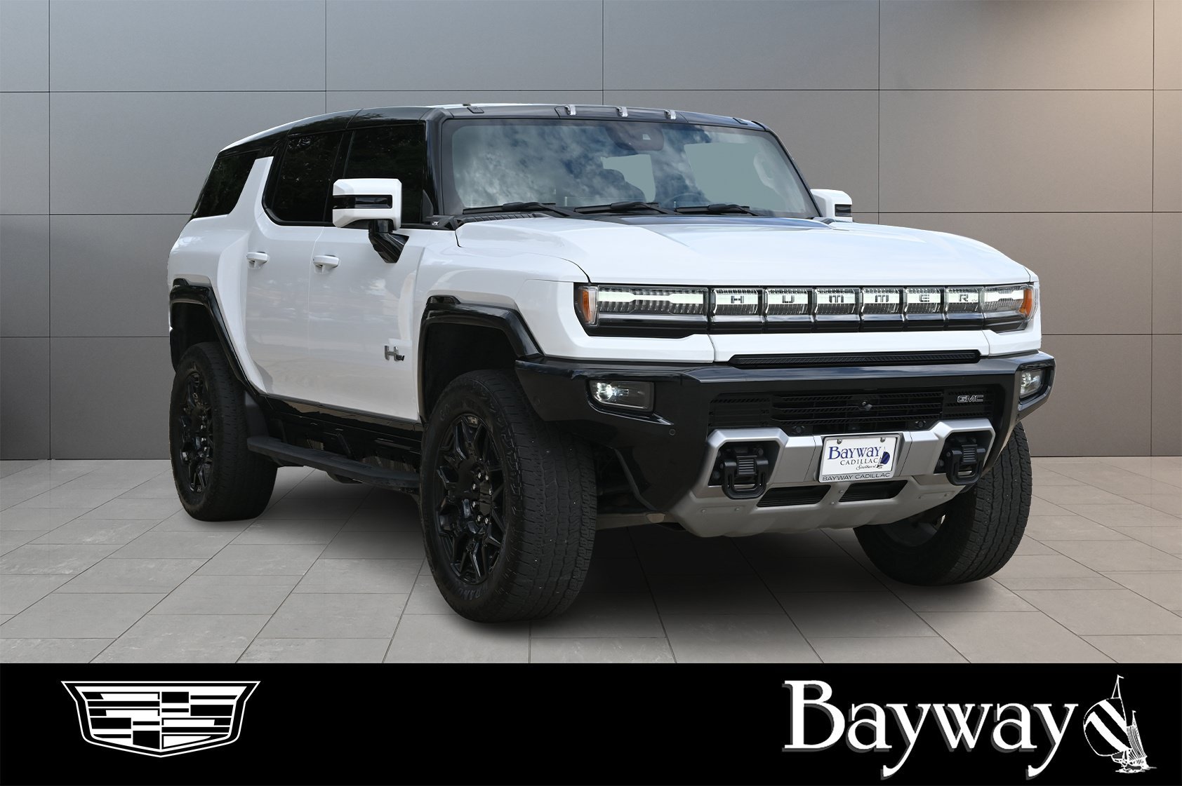 Used 2025 GMC Hummer EV 2X w/ LPO, Dark Essentials Package AWD/4WD image 4