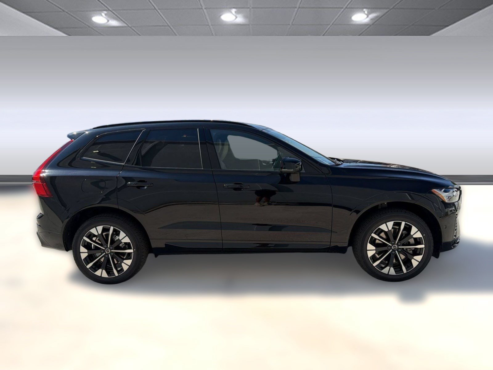 New 2026 Volvo XC60 T8 Plus w/ Climate Package AWD/4WD image 8