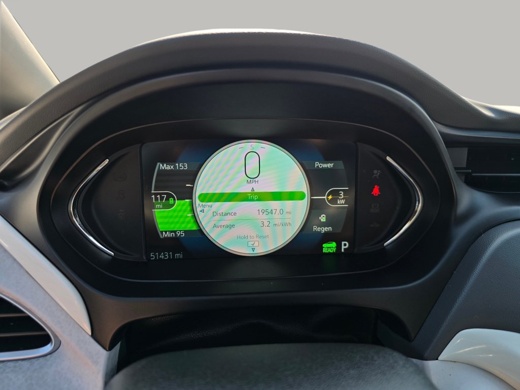 Used 2020 Chevrolet Bolt Premier w/ Infotainment Package FWD image 8
