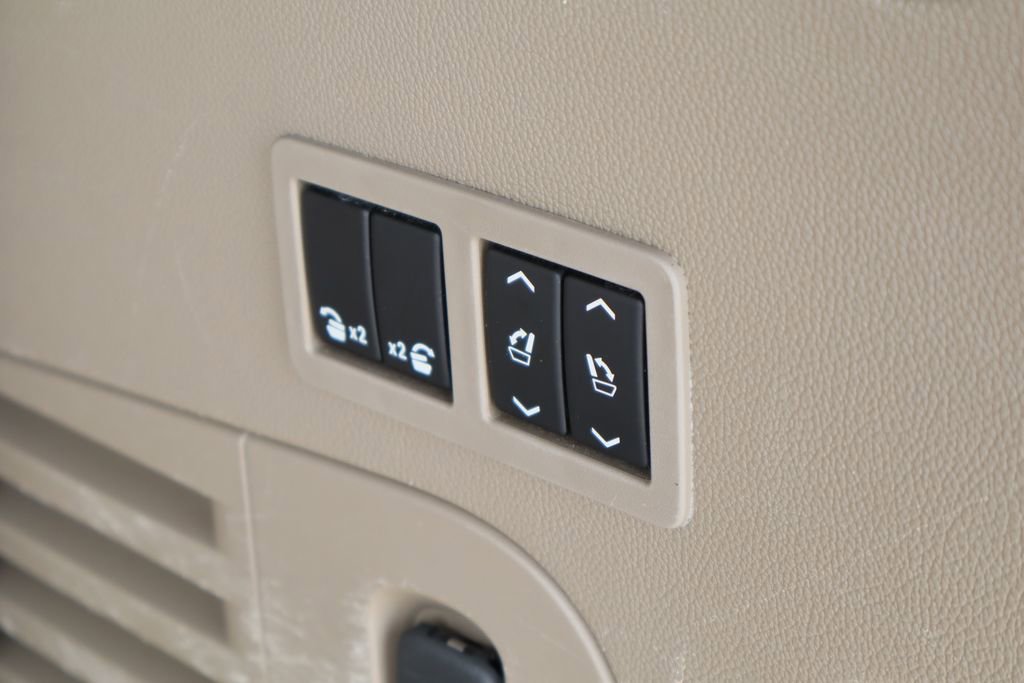 Used 2016 GMC Yukon SLT image 27