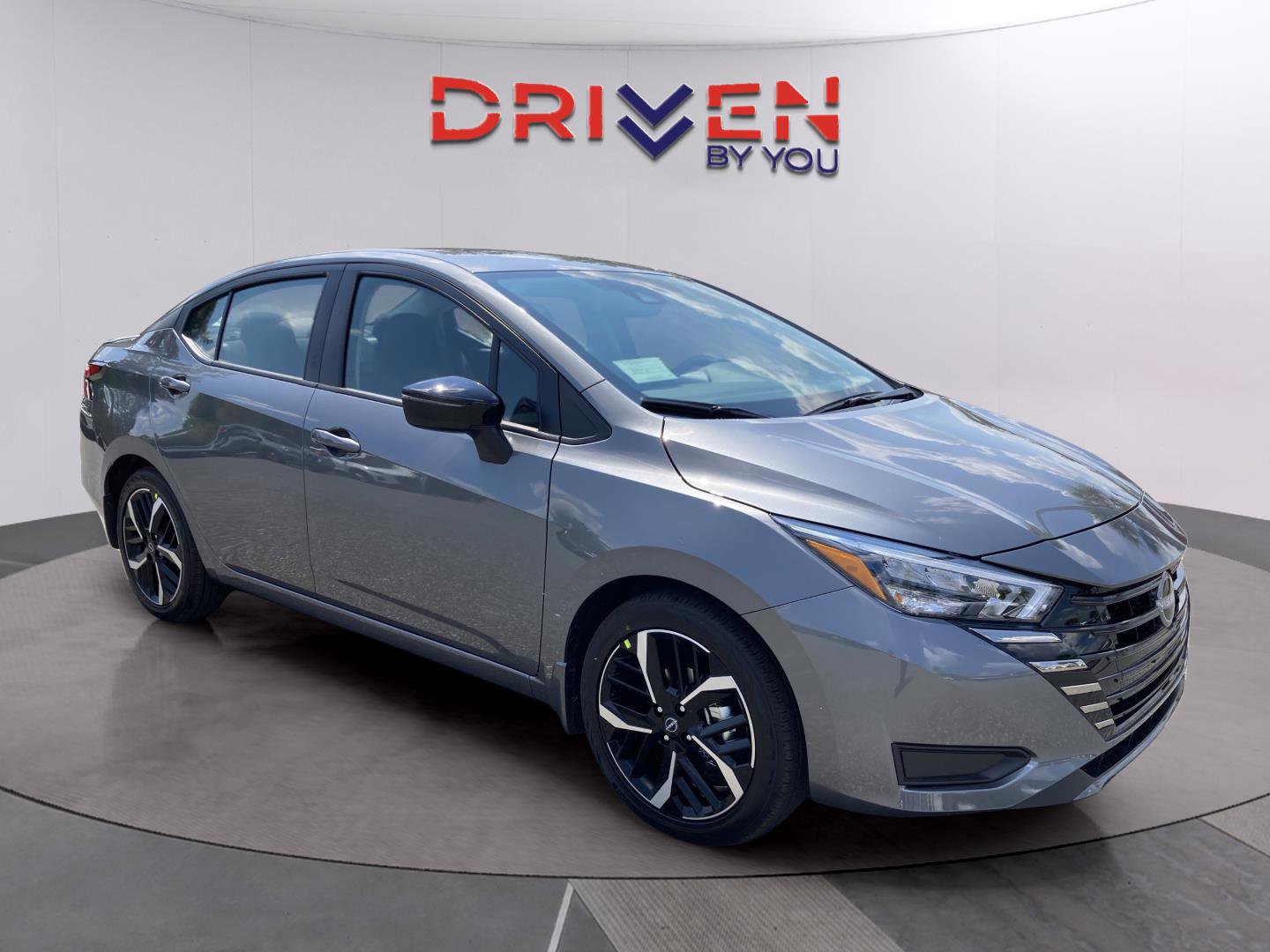 New 2025 Nissan Versa SR w/ Trunk Package image 8