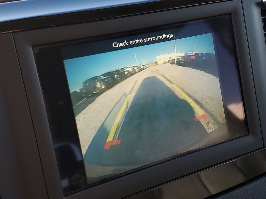 Used 2020 Chrysler Pacifica Touring-L image 19