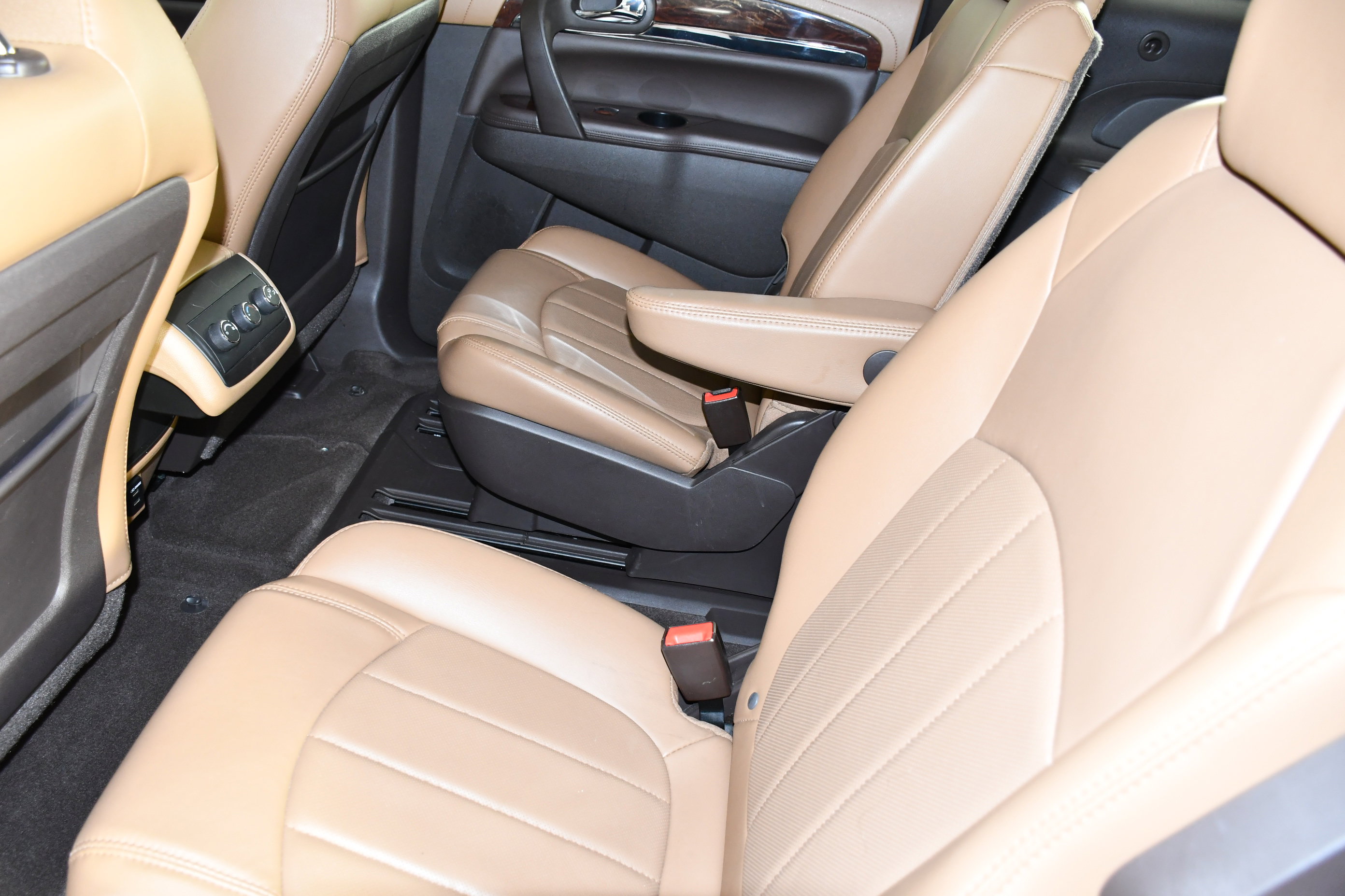 Used 2016 Buick Enclave Leather w/ Trailering Package AWD/4WD image 47