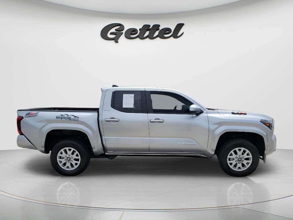 Certified 2025 Toyota Tacoma SR5 AWD/4WD image 4