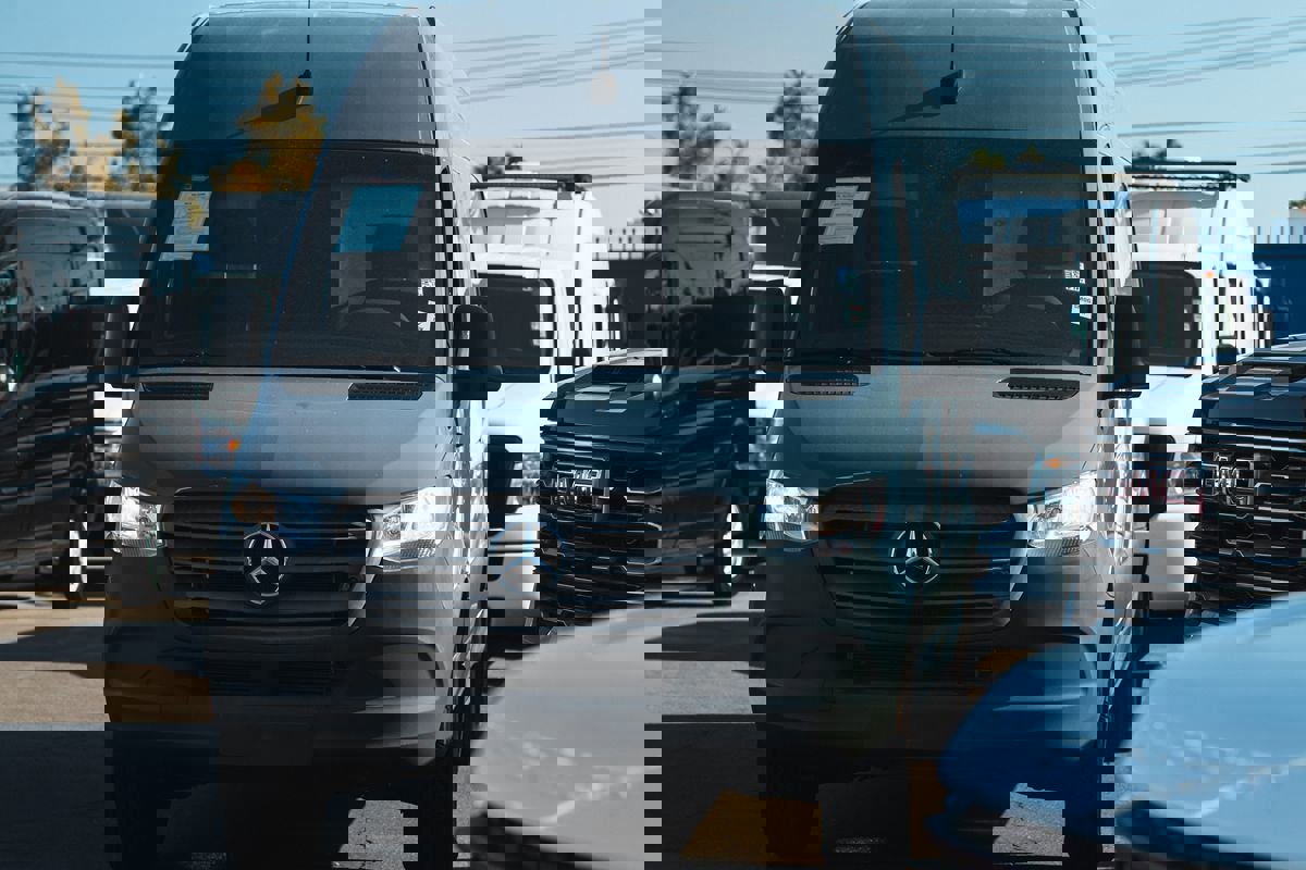 Used 2019 Mercedes-Benz Sprinter 170 image 4