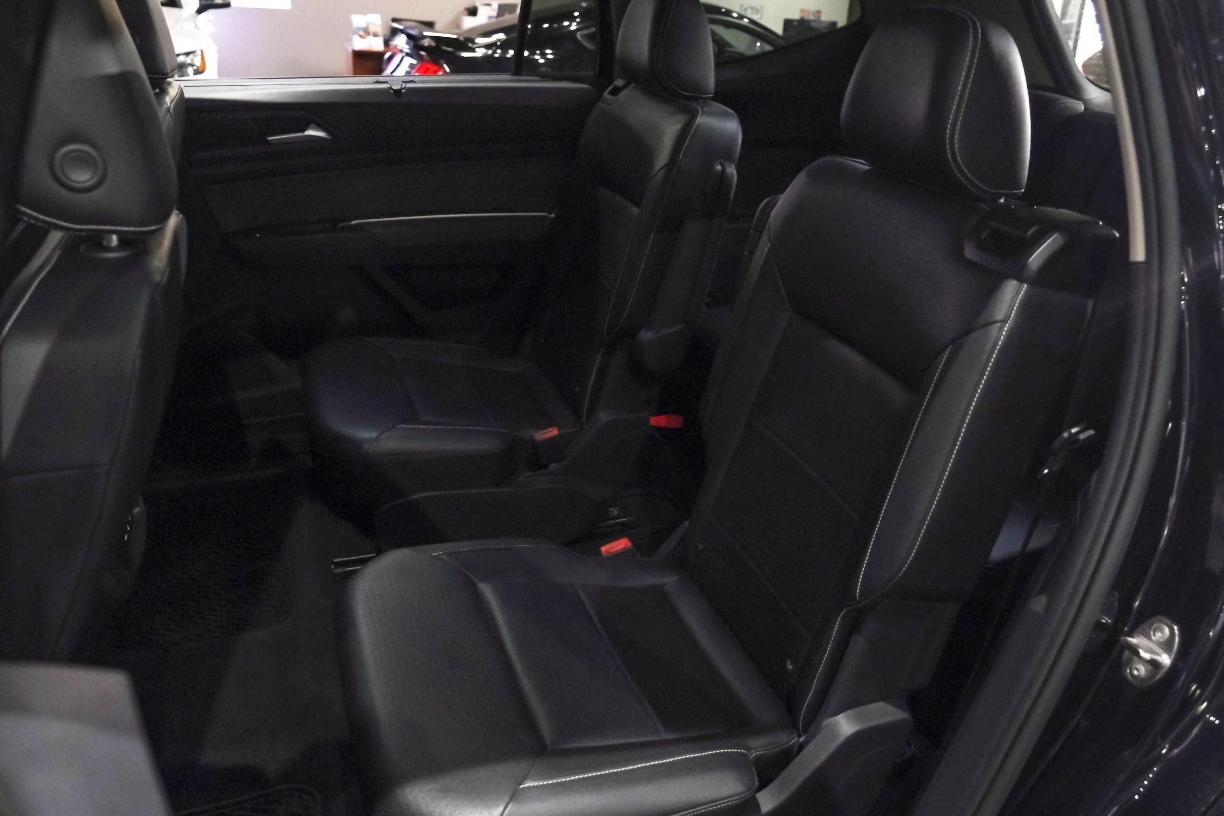 Used 2021 Volkswagen Atlas SEL AWD/4WD image 35
