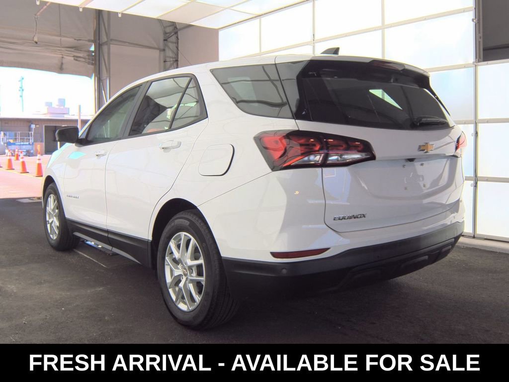 Used 2024 Chevrolet Equinox LS w/ Driver Confidence II Package image 7