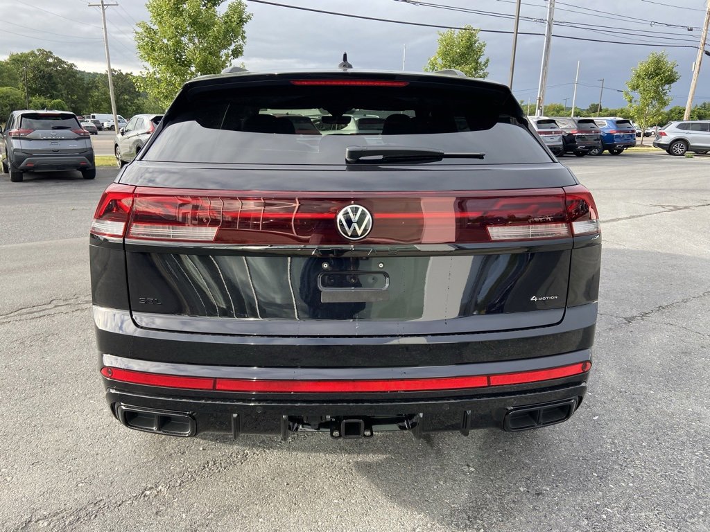 New 2025 Volkswagen Atlas Cross Sport SEL R-Line image 5
