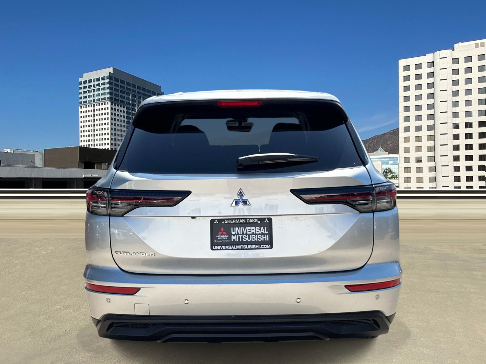 New 2026 Mitsubishi Outlander ES FWD image 4