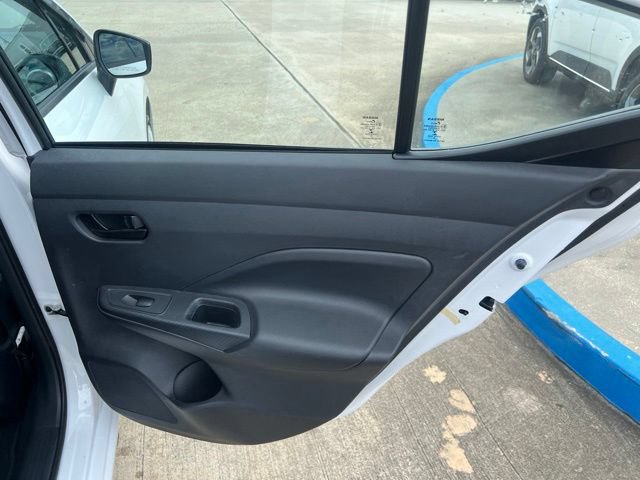Used 2020 Nissan Versa S FWD image 14