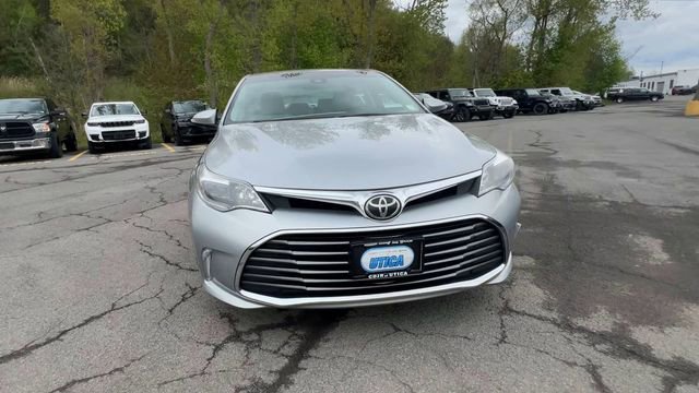 Used 2018 Toyota Avalon Limited w/ All Weather Liner Package FWD image 3