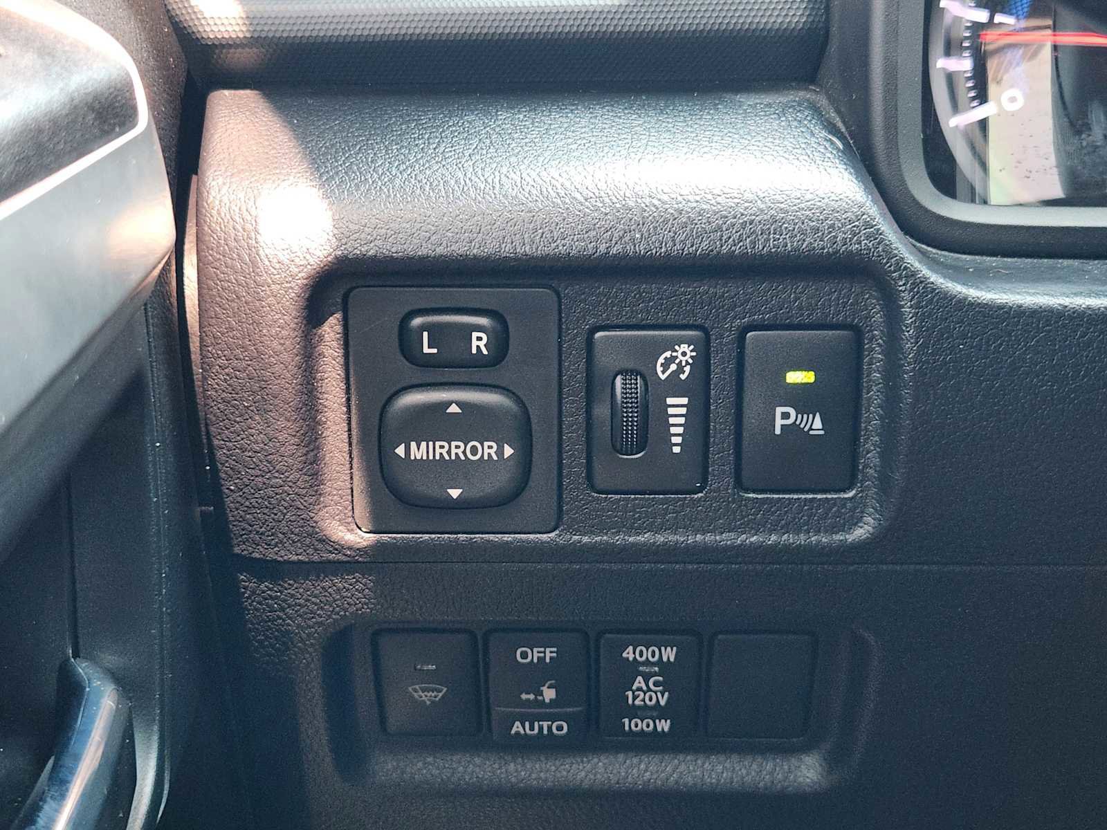 Used 2015 Toyota 4Runner Limited AWD/4WD image 21