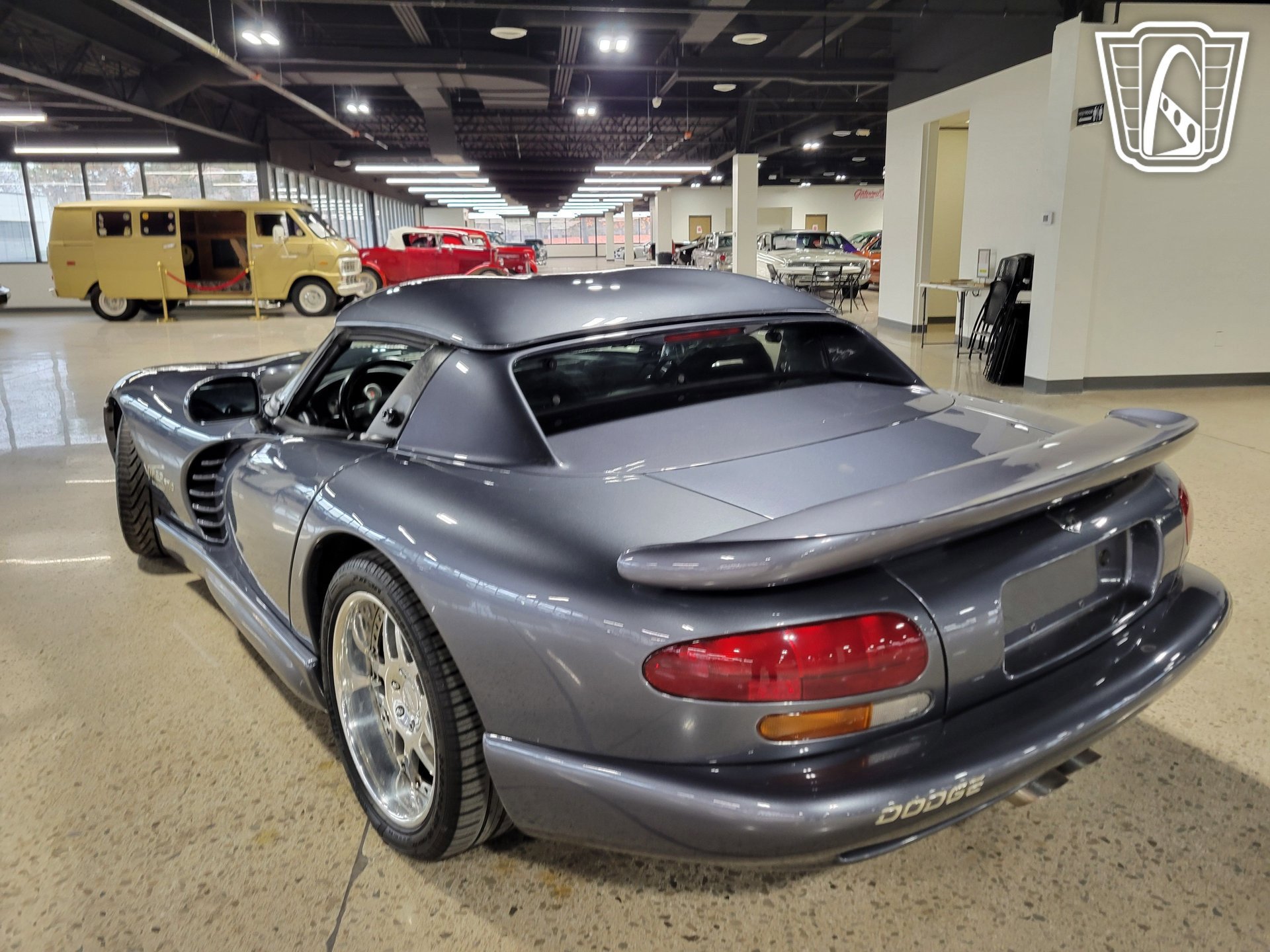 Used 2000 Dodge Viper RT/10 image 12