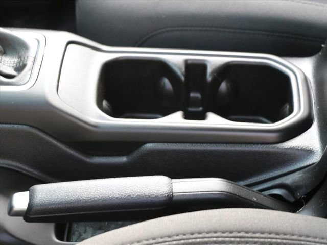 Used 2023 Jeep Wrangler Sport S image 29