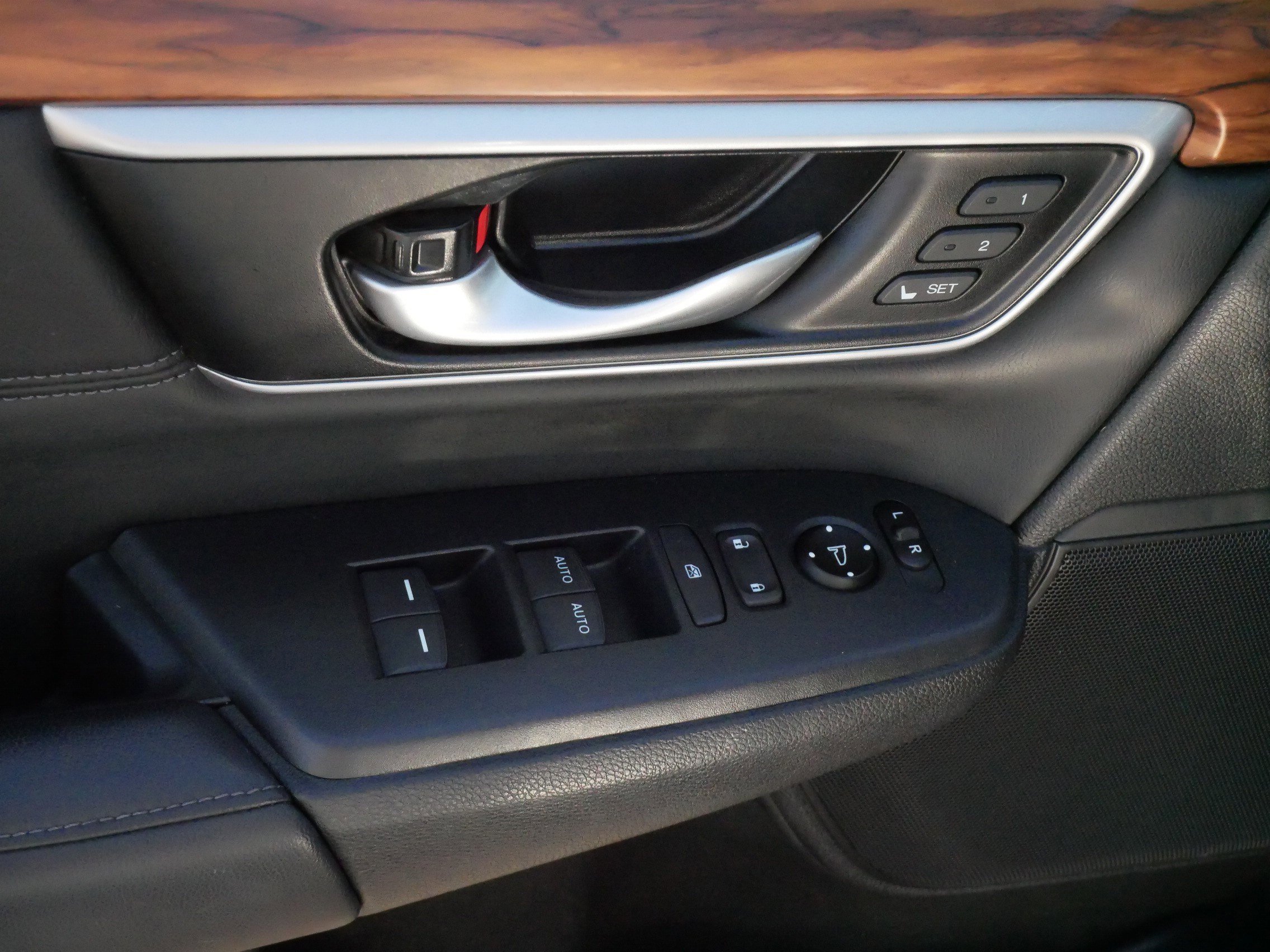 Used 2020 Honda CR-V EX-L image 19