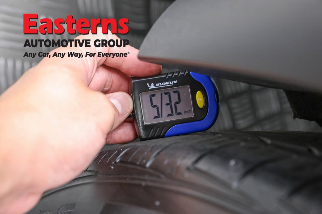 Used 2023 Nissan Murano SL AWD/4WD image 28