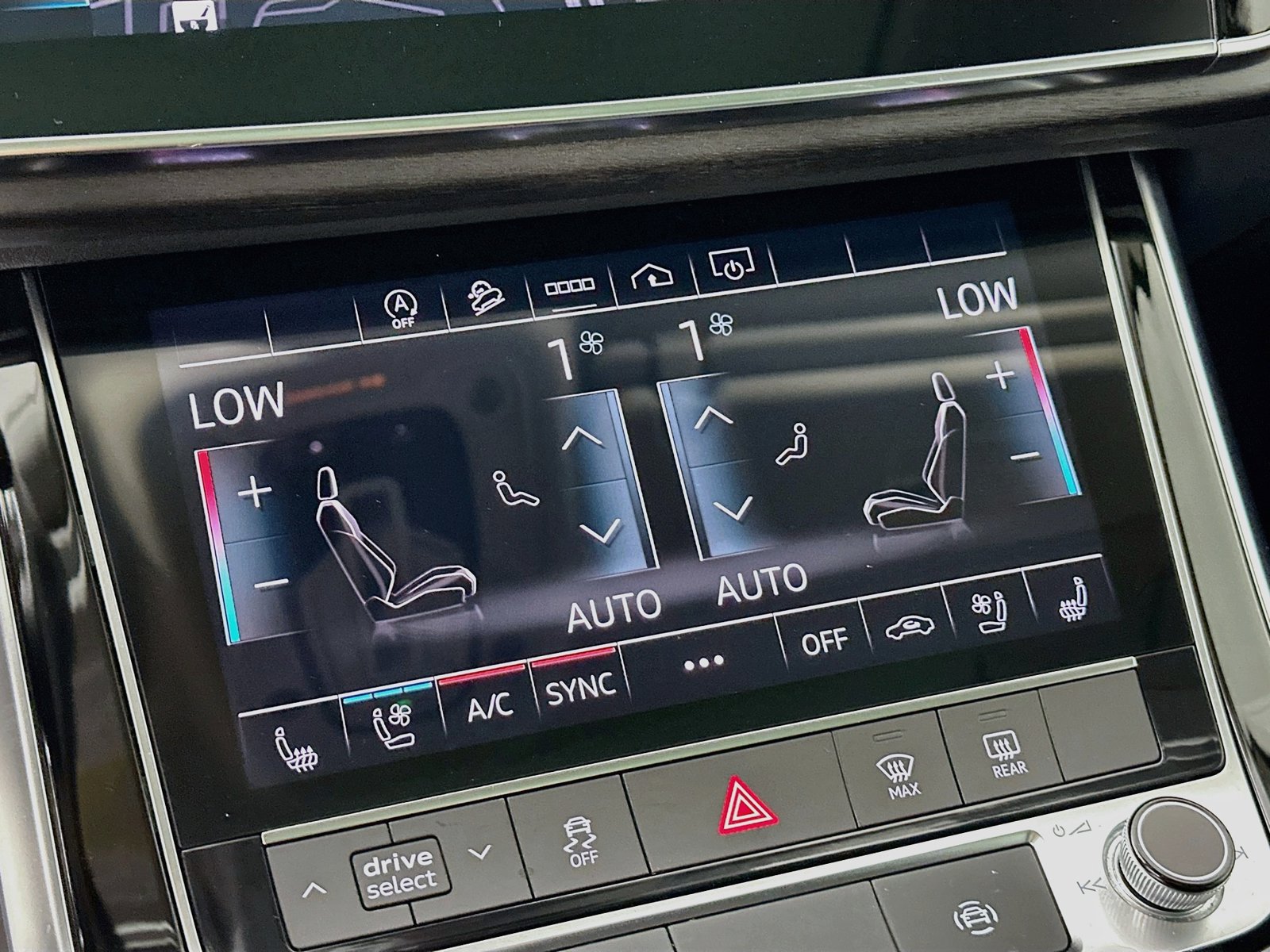 Used 2023 Audi Q7 3.0T Premium Plus AWD/4WD image 27