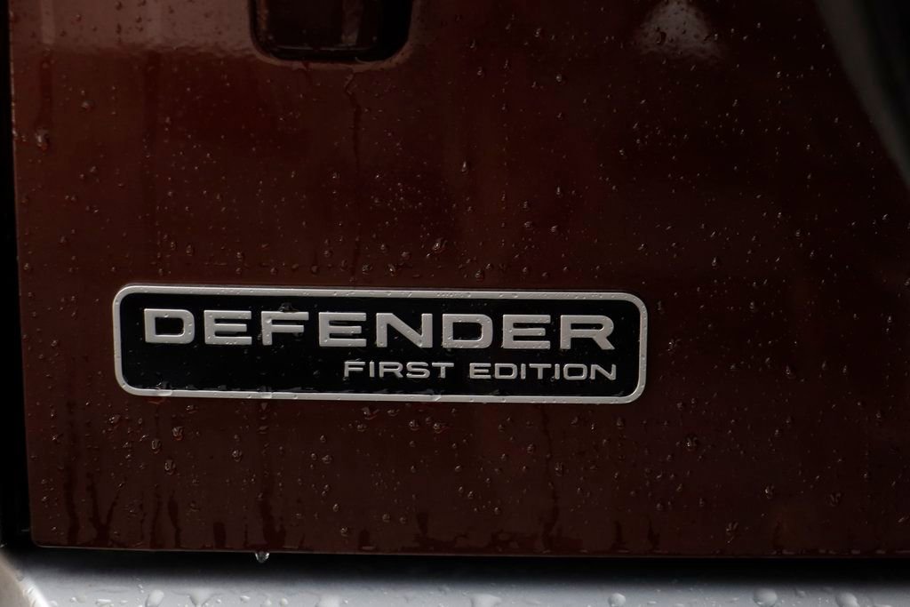 Used 2023 Land Rover Defender 130 First Edition image 21