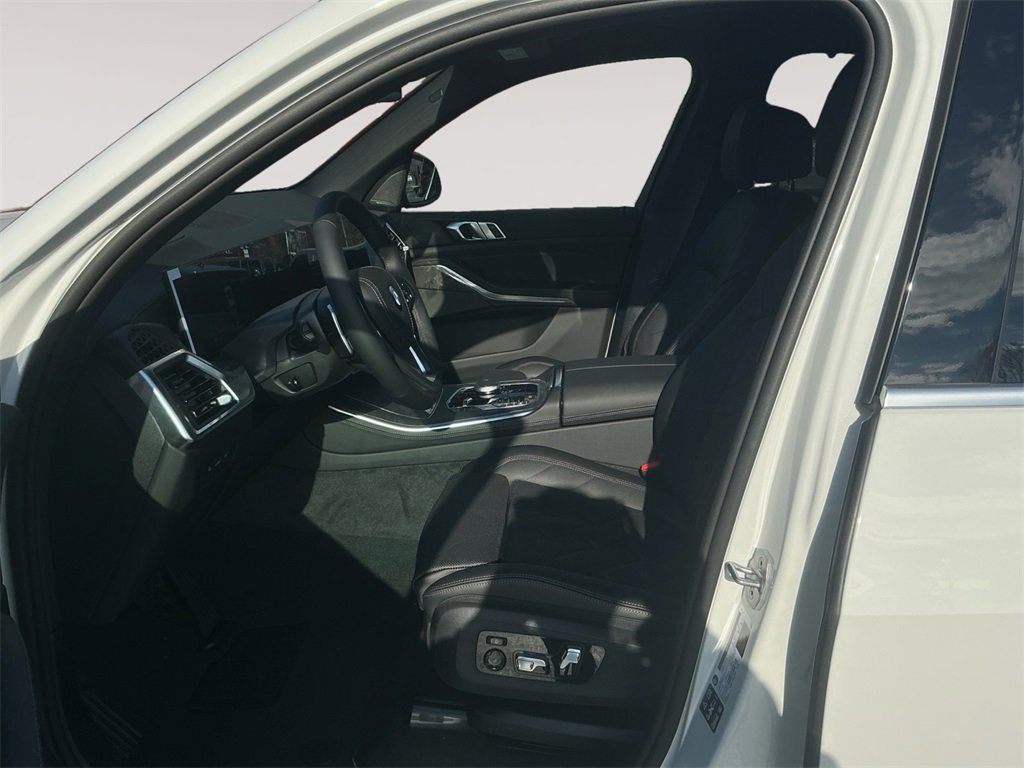 New 2026 BMW X5 xDrive40i w/ Climate Comfort Package image 9