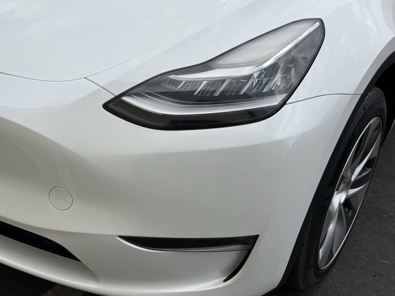 Used 2023 Tesla Model Y Long Range AWD/4WD image 33