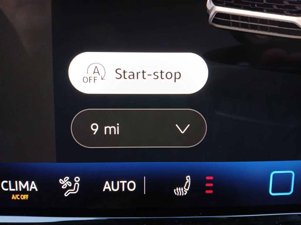 New 2026 Volkswagen Tiguan SE R-Line image 16