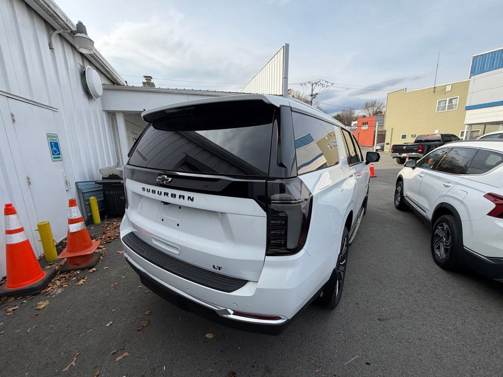 New 2026 Chevrolet Suburban LT w/ Comfort Package image 5