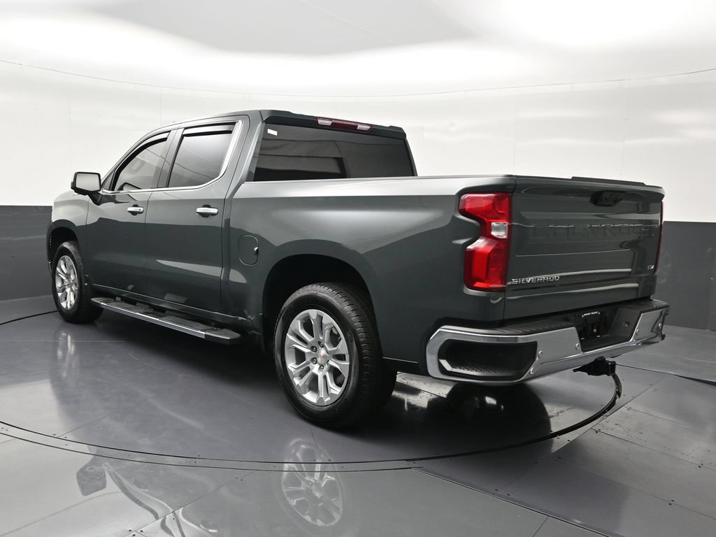 Used 2025 Chevrolet Silverado 1500 LTZ RWD image 3