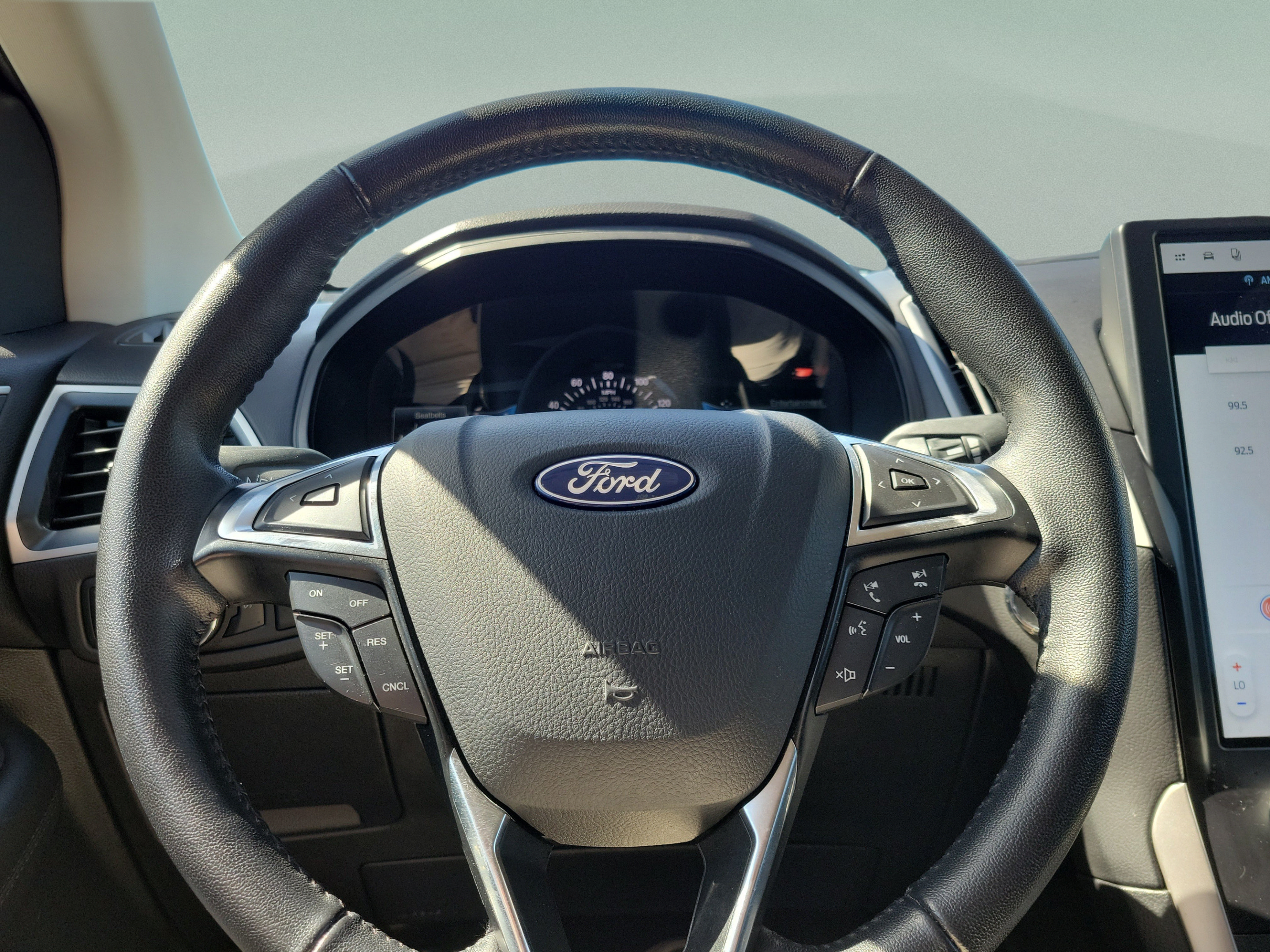 Used 2024 Ford Edge SEL AWD/4WD image 20