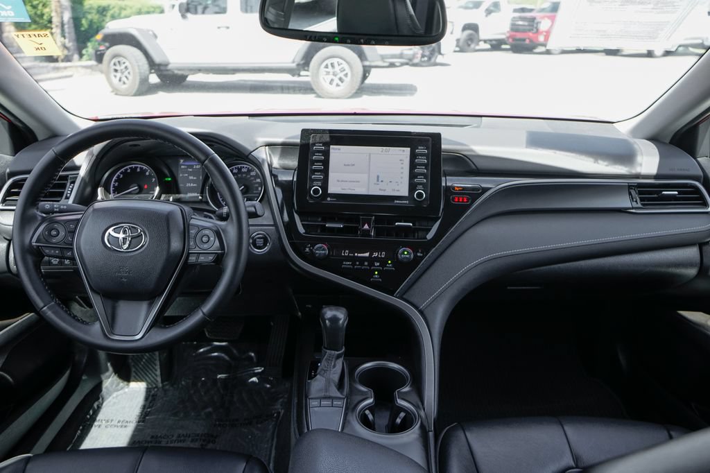 Used 2022 Toyota Camry SE w/ Convenience Package FWD image 15