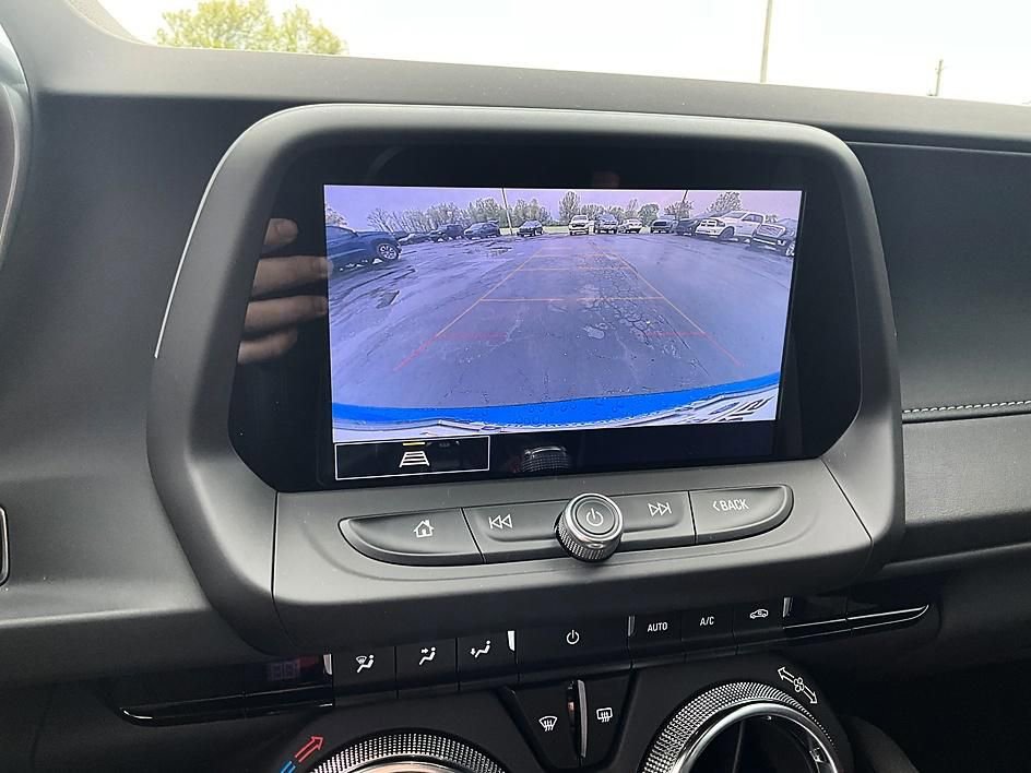 Used 2022 Chevrolet Camaro SS RWD image 23