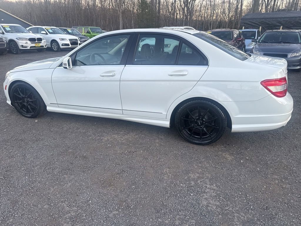 Used 2011 Mercedes-Benz C 300 4MATIC Sedan image 26