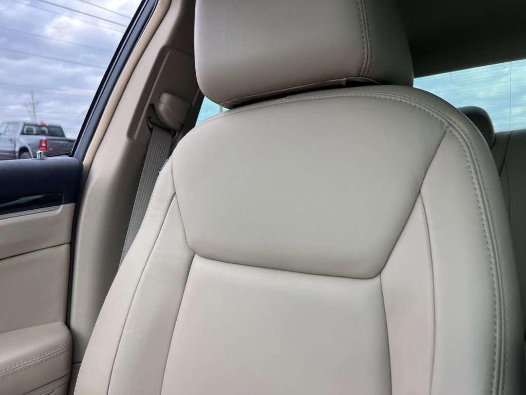 Used 2012 Chrysler 300 Limited image 22