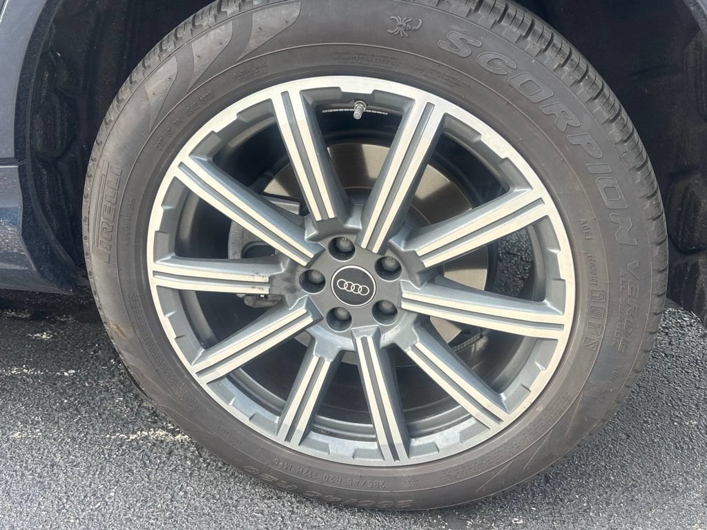 Certified 2023 Audi Q7 2.0T Premium Plus AWD/4WD image 12