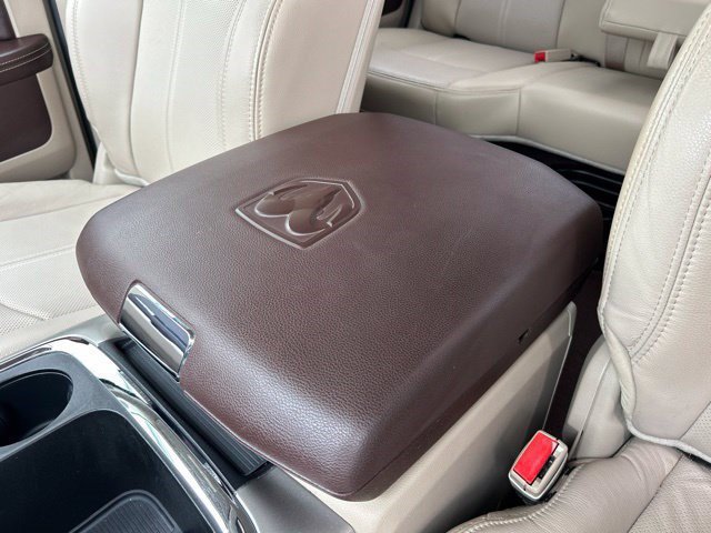 Used 2018 RAM 1500 Laramie AWD/4WD image 38