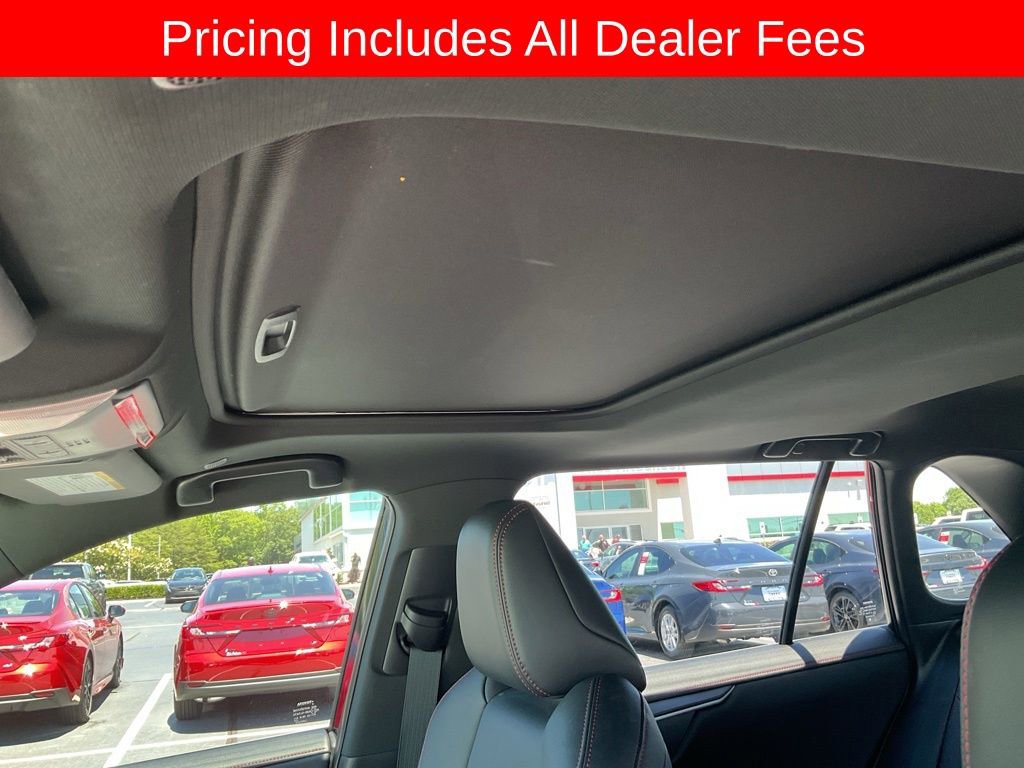 Used 2025 Toyota RAV4 XSE AWD/4WD image 5