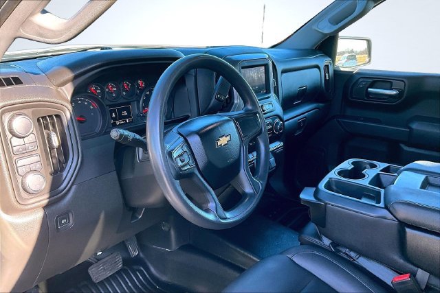 Used 2023 Chevrolet Silverado 1500 W/T w/ WT Value Package AWD/4WD image 16