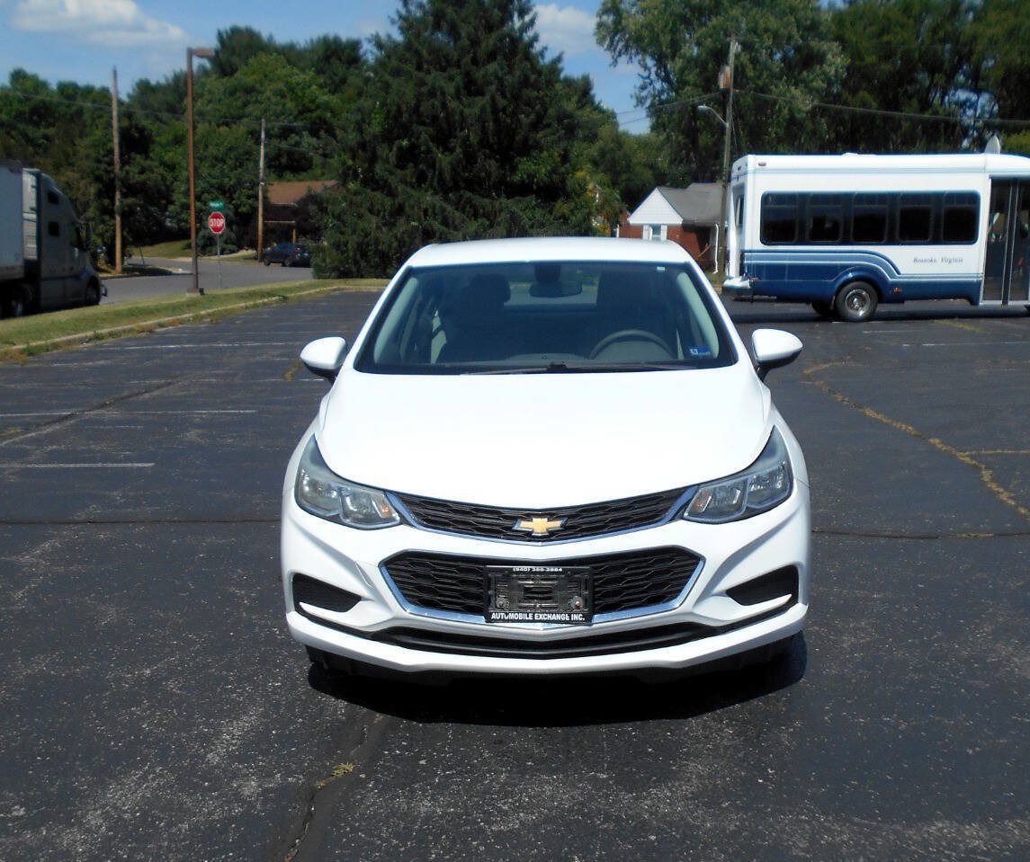 Used 2018 Chevrolet Cruze LS FWD image 3