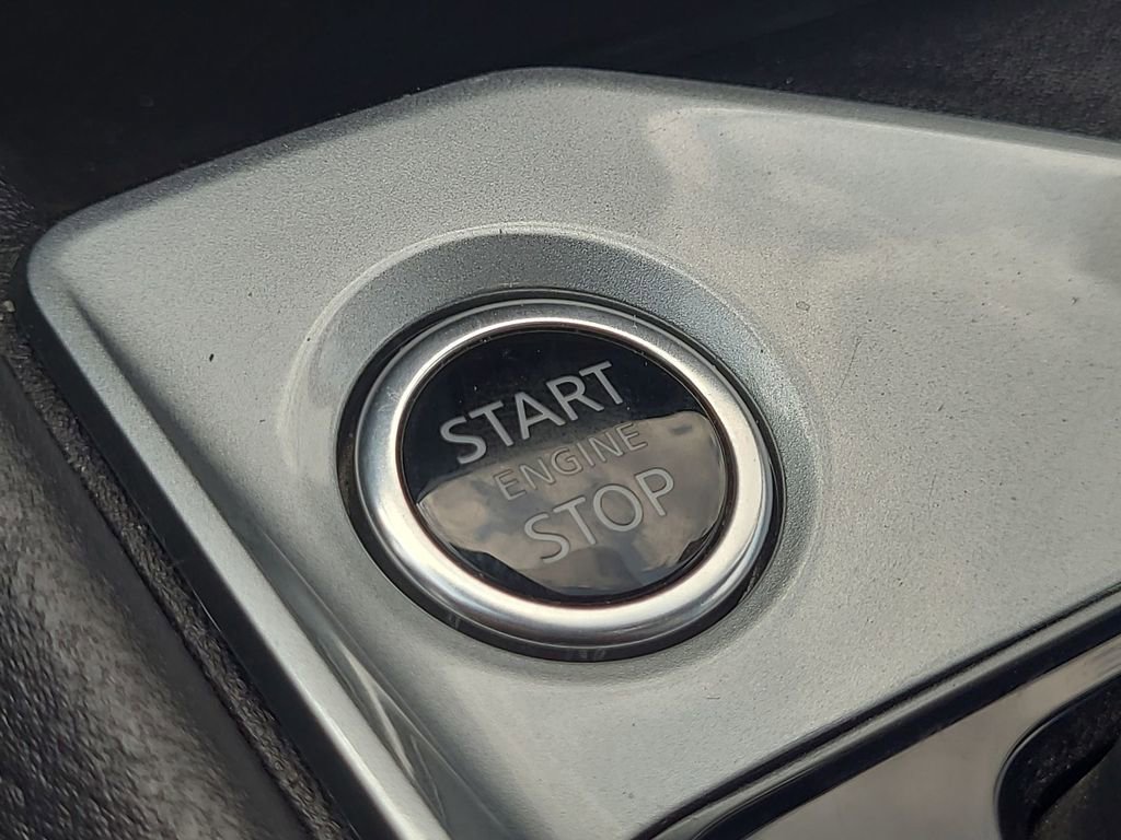 Used 2025 Nissan Altima 2.5 SV FWD image 17