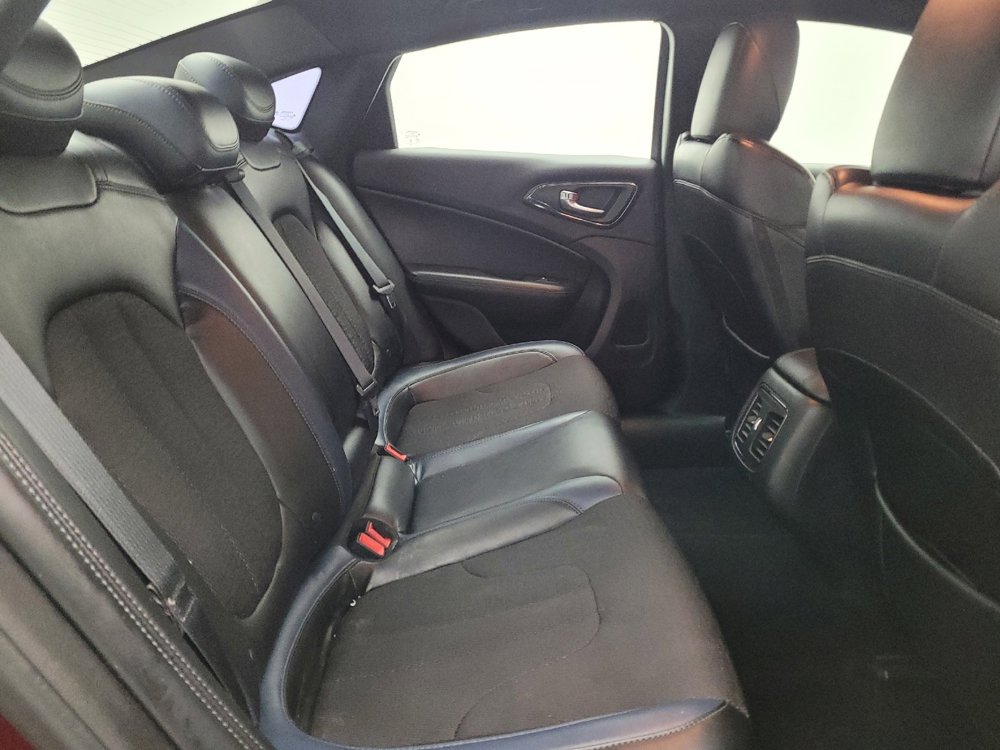 Used 2015 Chrysler 200 S w/ Navigation & Sound Group I image 19