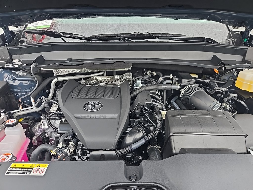 New 2026 Toyota Grand Highlander AWD Hybrid image 9